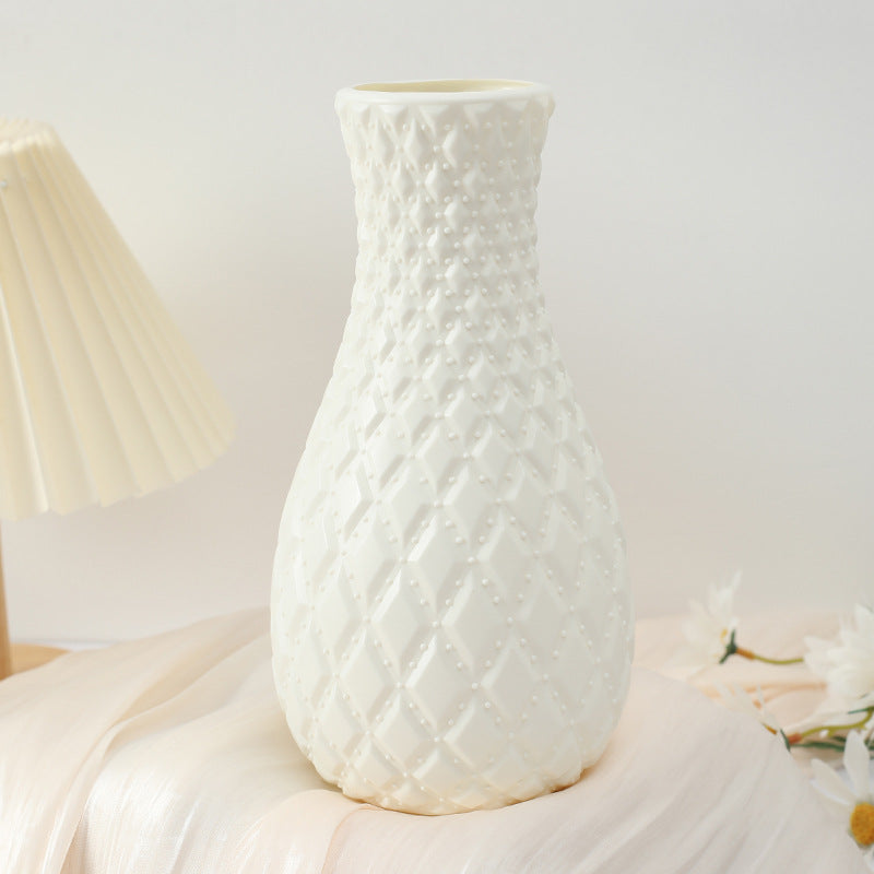 Nordic Style Durable Plastic Flower Vase for Home Decor
