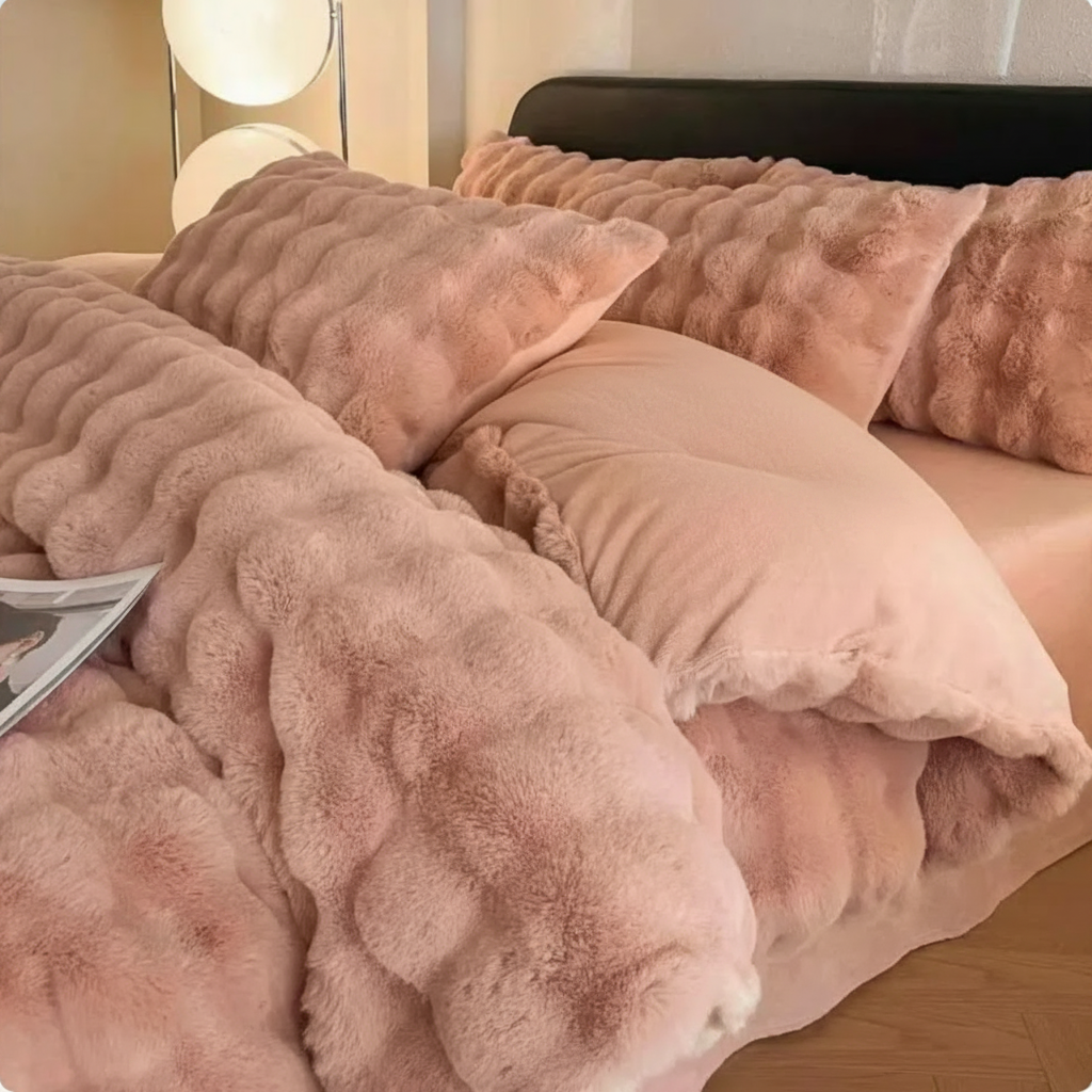 Plush Coral Fleece Bed Sheet Set (4-Piece)
