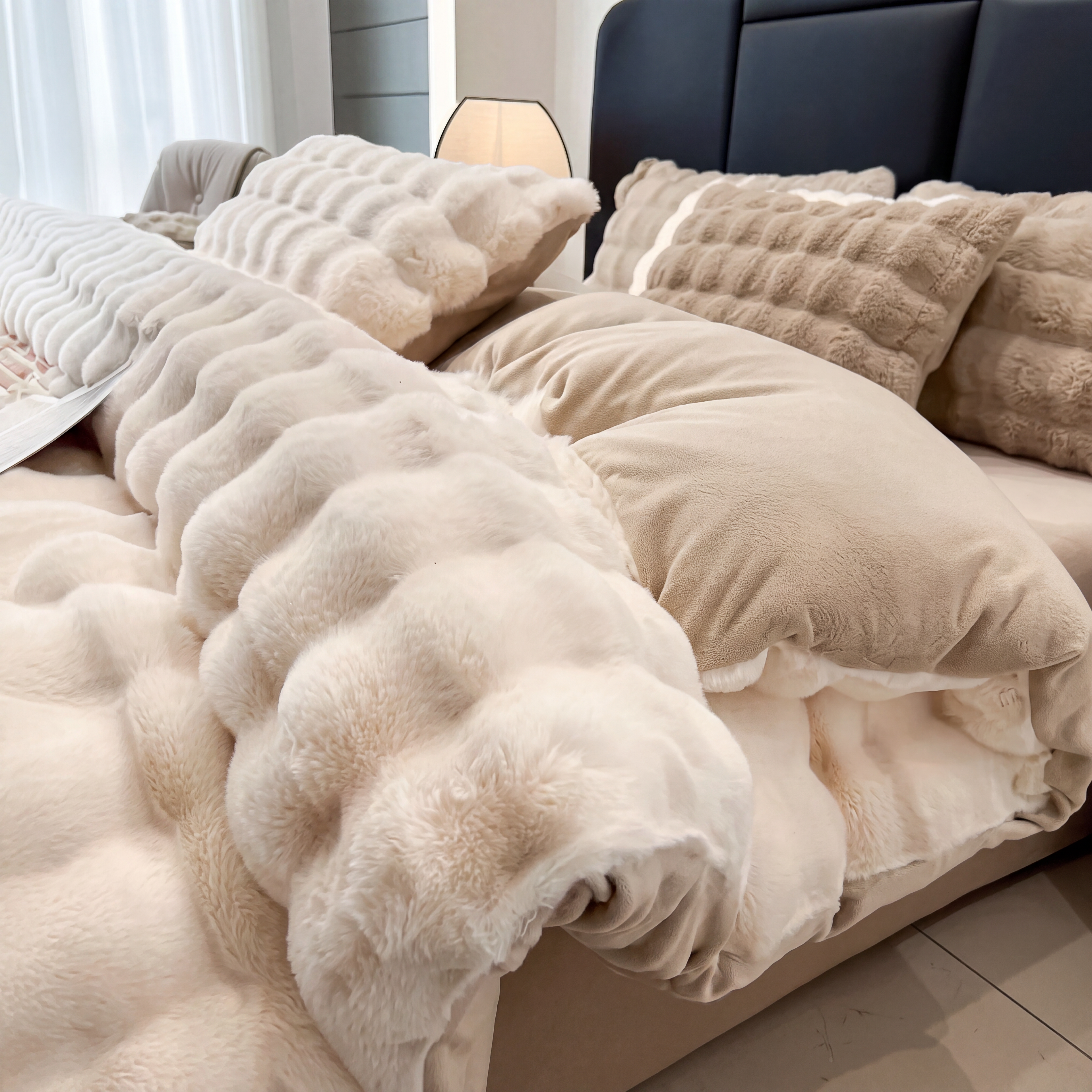 Plush Coral Fleece Bed Sheet Set (4-Piece)