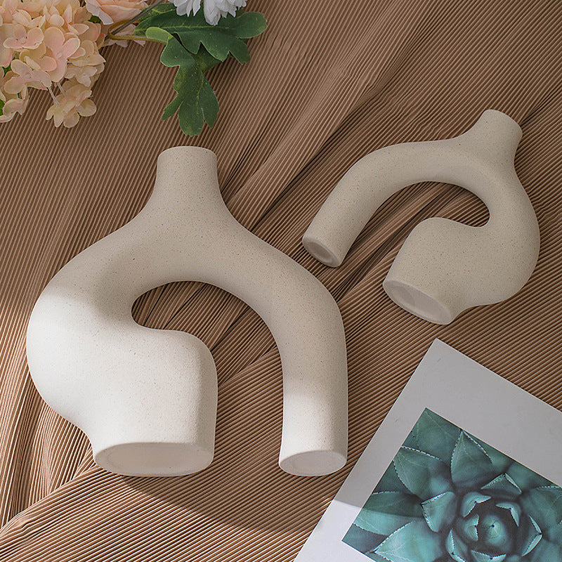 Nordic Ceramic Vase - Creative Home Decor for Dried Flowers